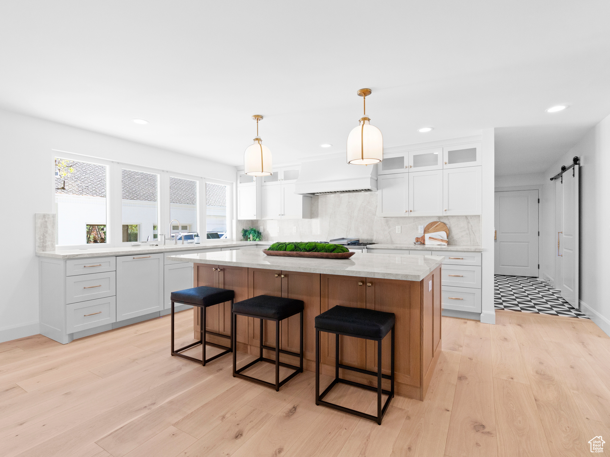 CASCADE ACRES - Residential