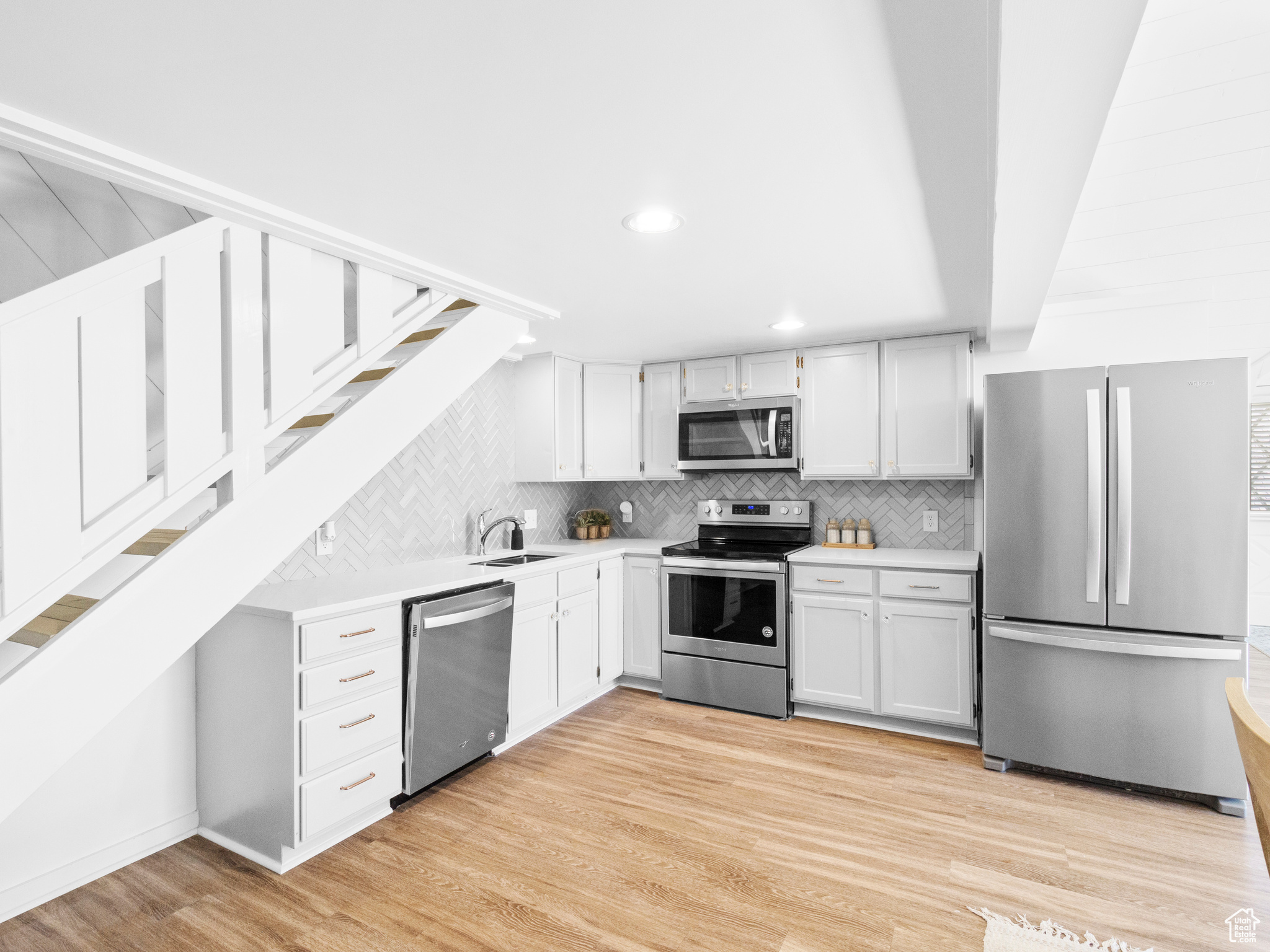 CASCADE ACRES - Residential