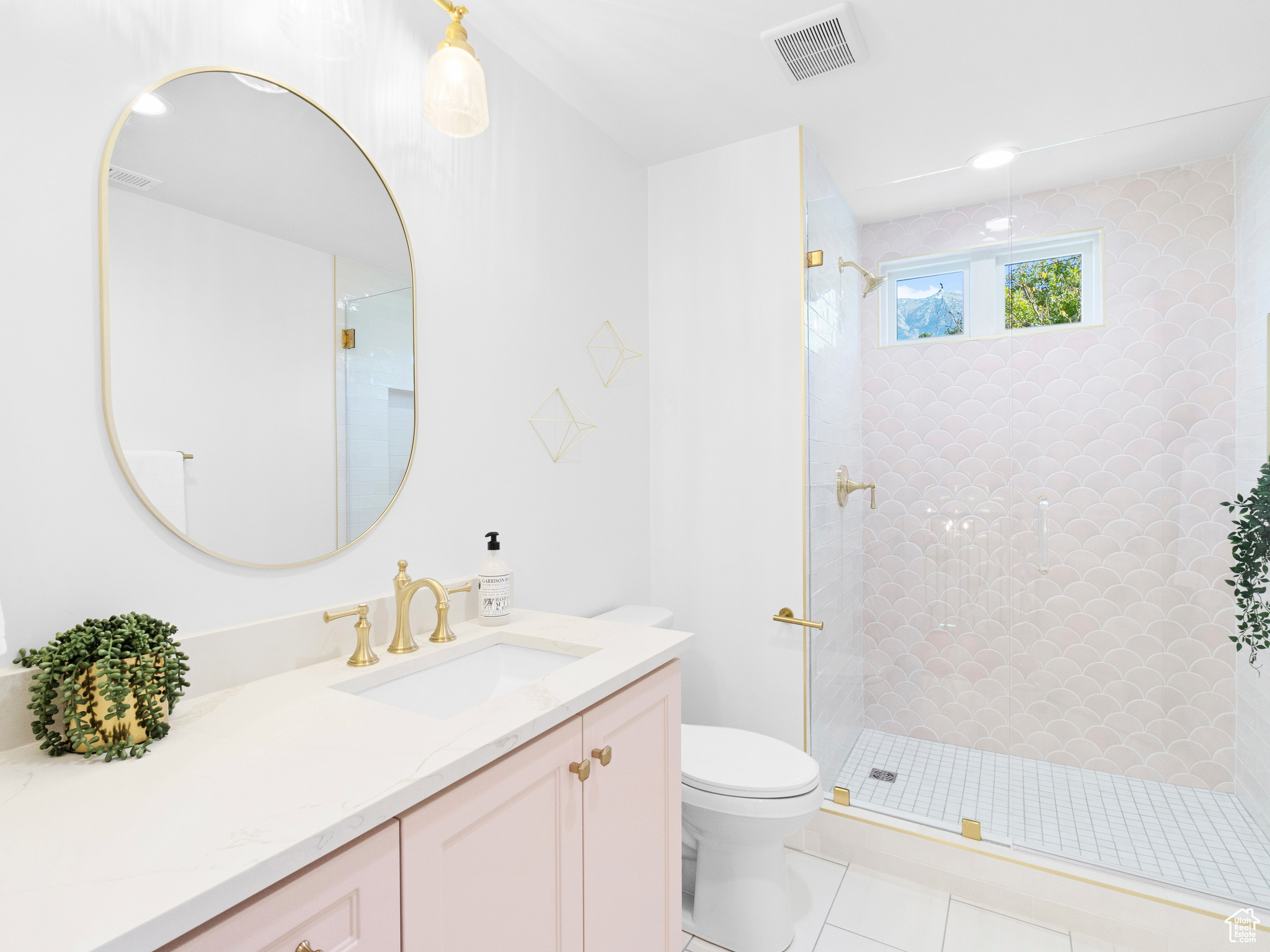 CASCADE ACRES - Residential