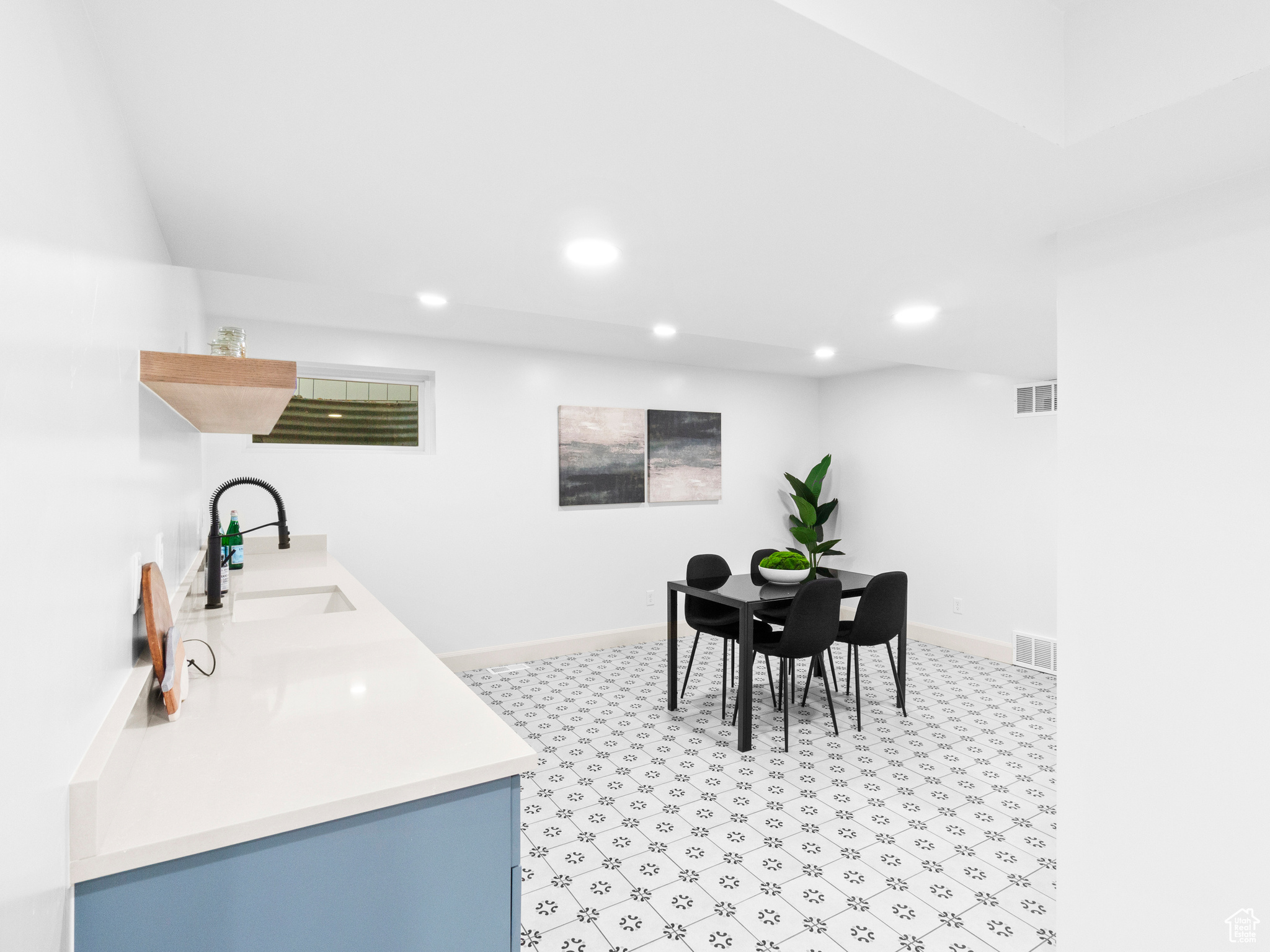 CASCADE ACRES - Residential