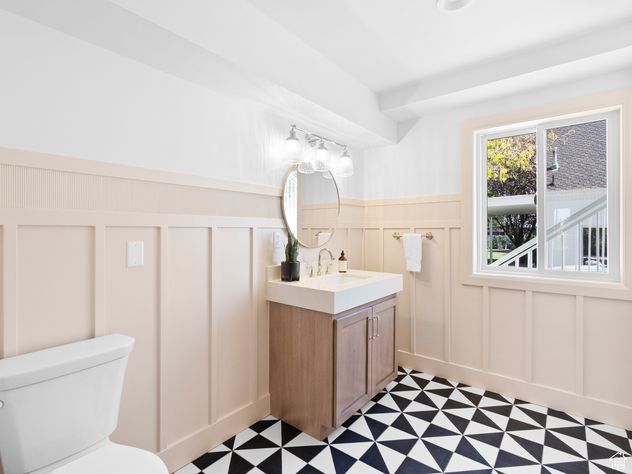 CASCADE ACRES - Residential