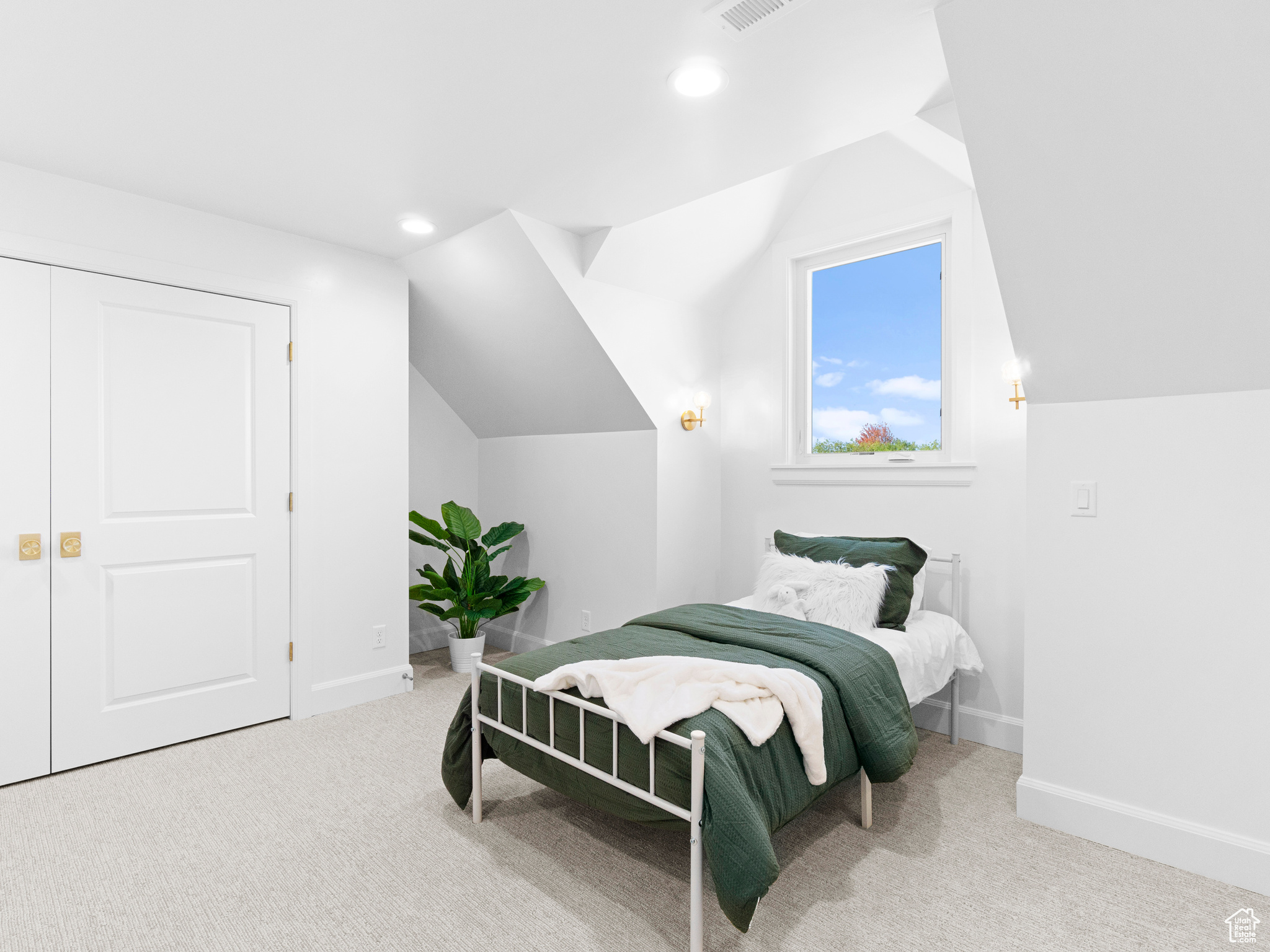 CASCADE ACRES - Residential