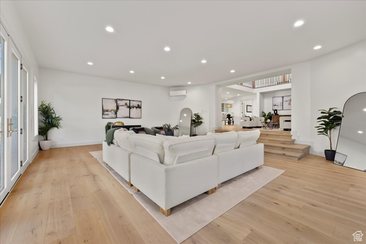 CASCADE ACRES - Residential