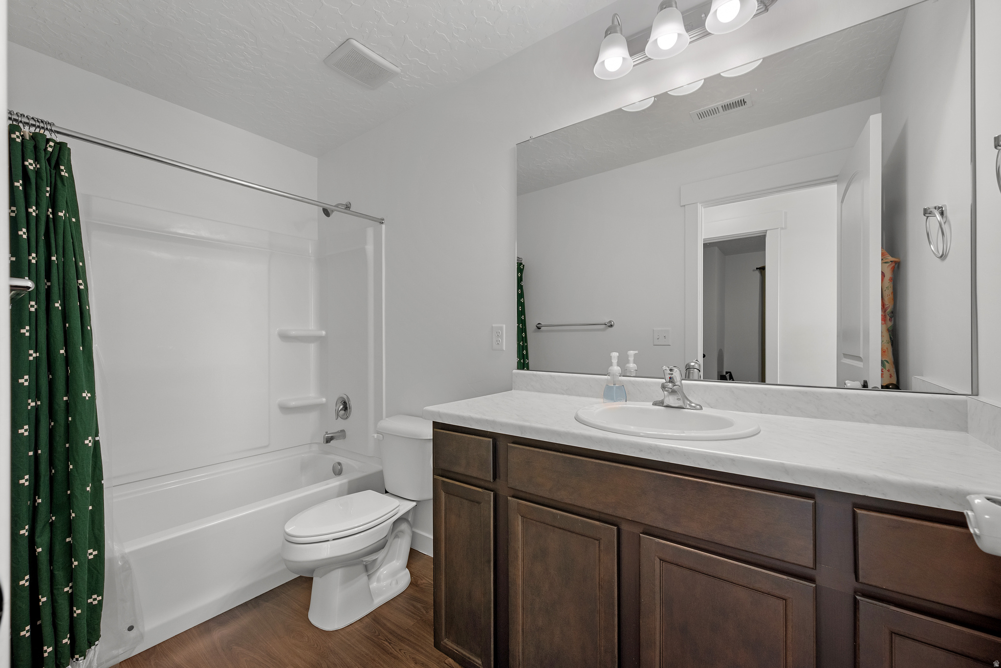ARROWHEAD COTTAGES - Residential
