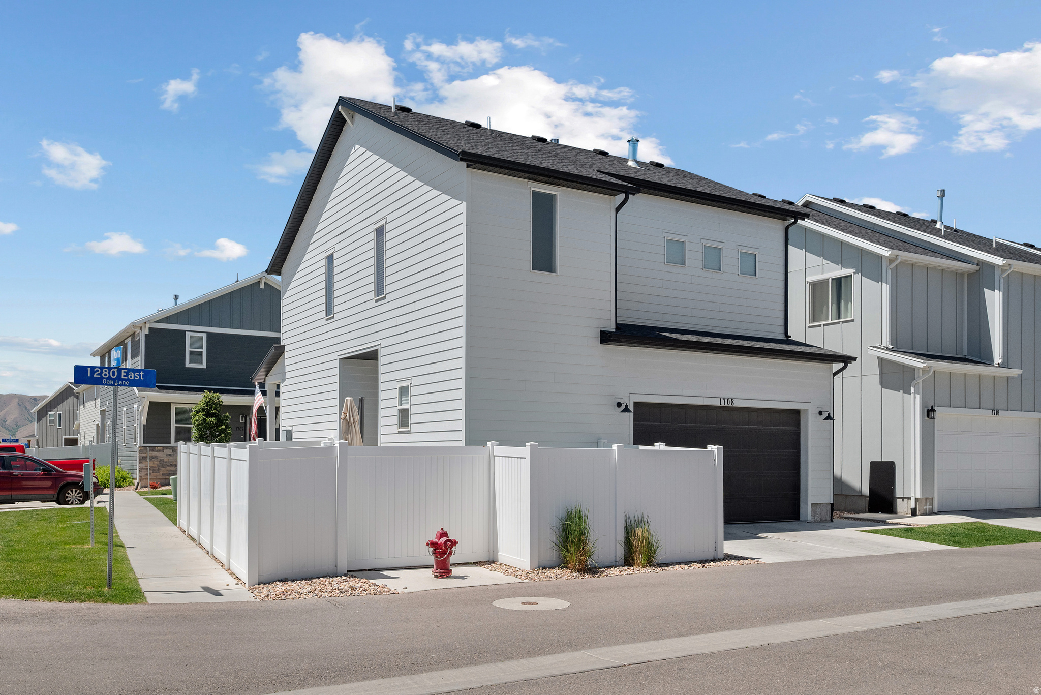 ARROWHEAD COTTAGES - Residential
