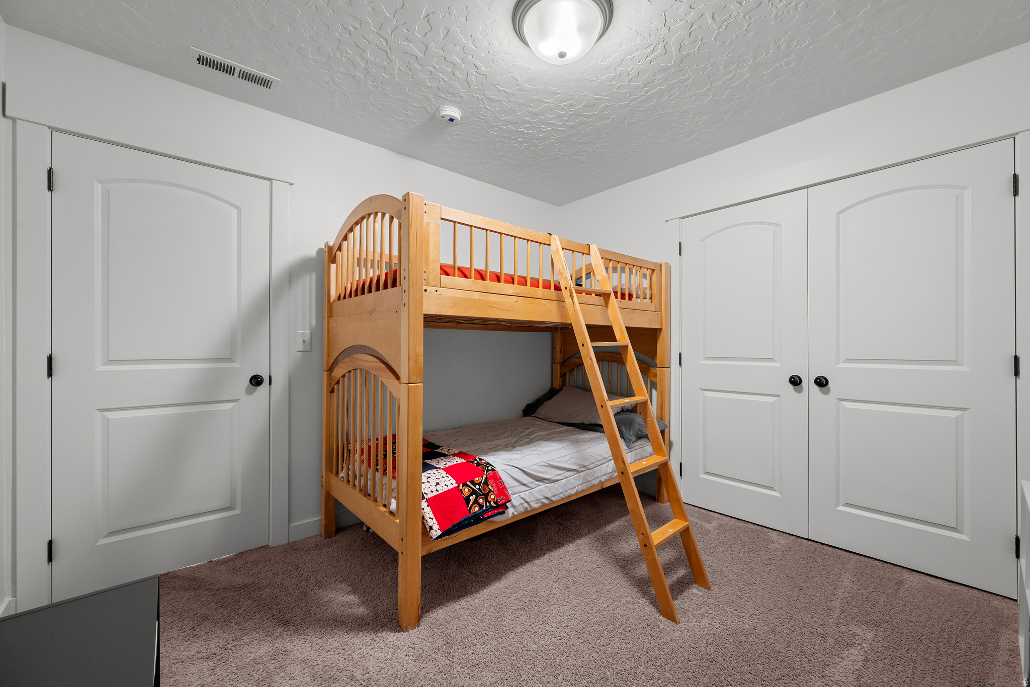 ARROWHEAD COTTAGES - Residential