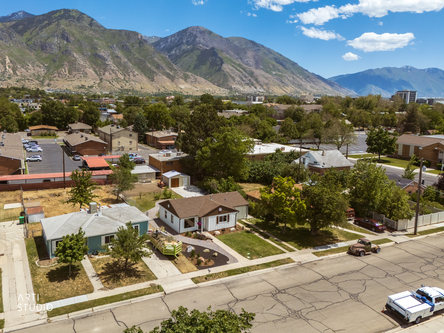 RIVERSIDE - Residential