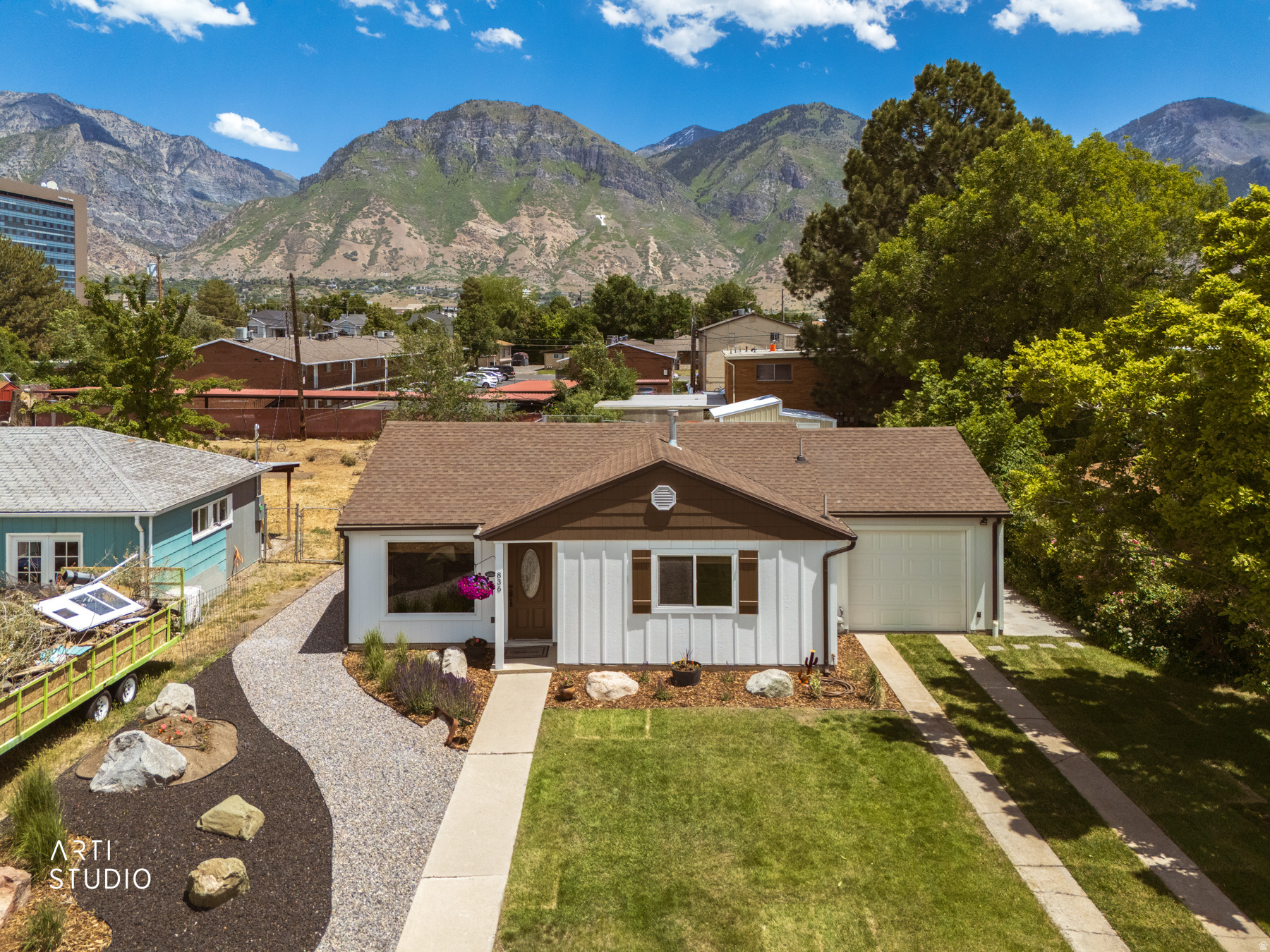 RIVERSIDE - Residential