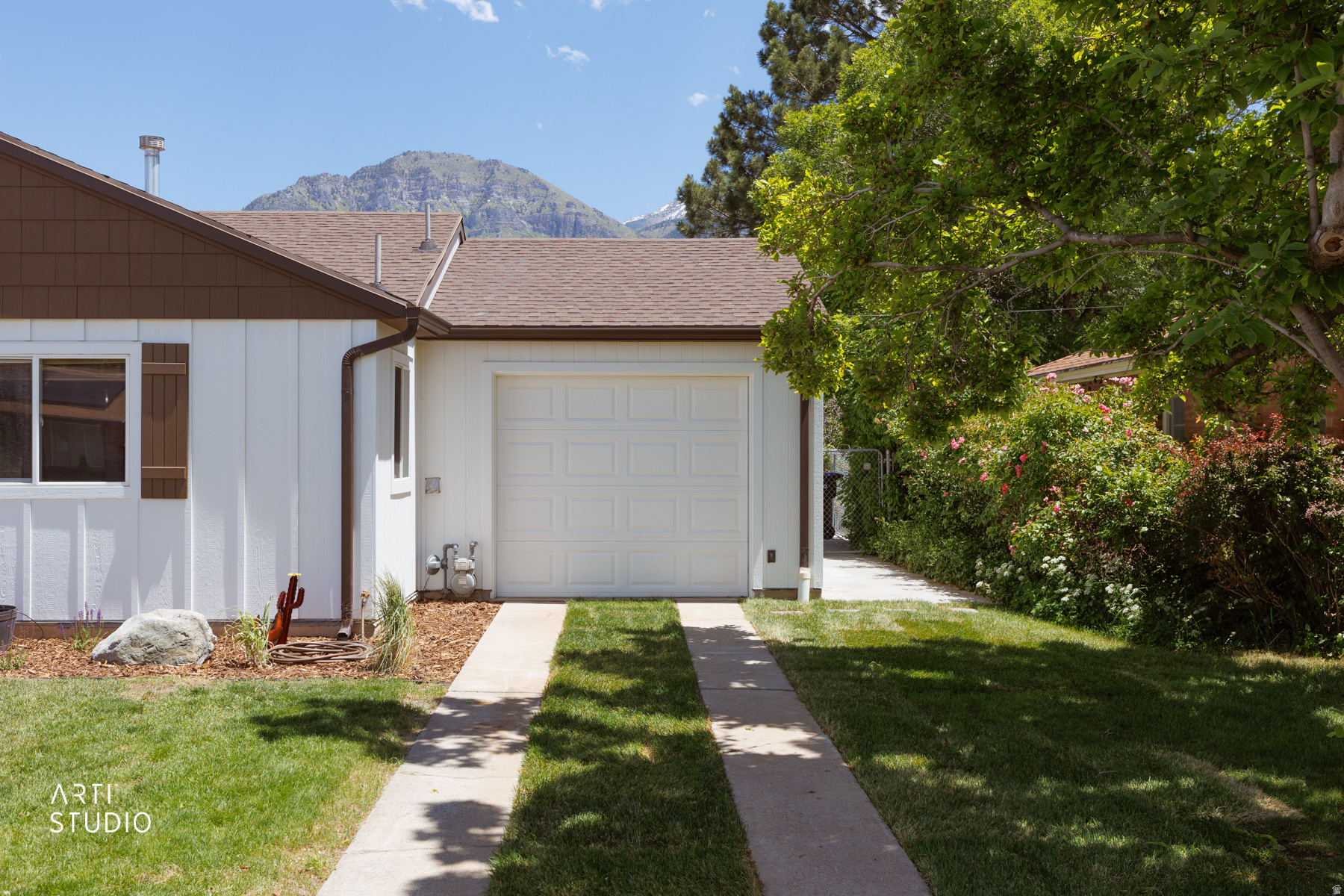 RIVERSIDE - Residential