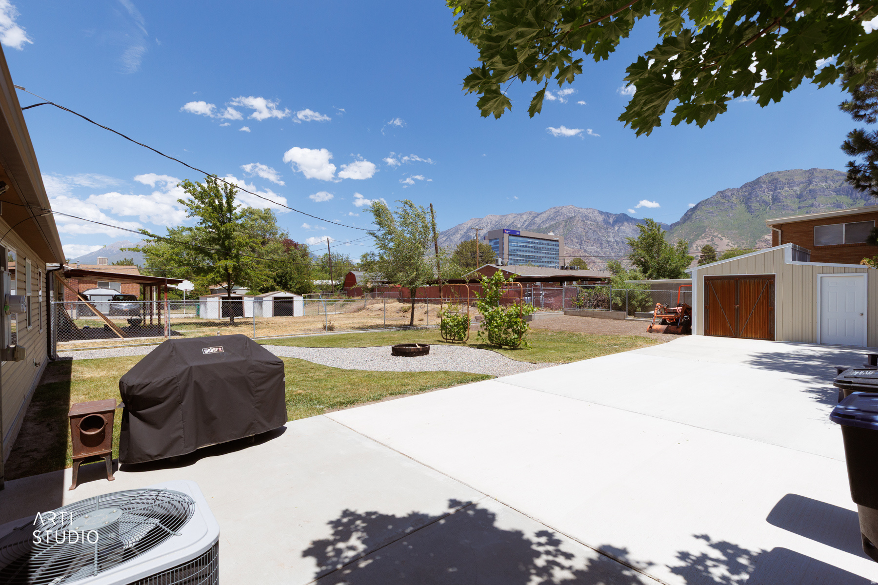 RIVERSIDE - Residential