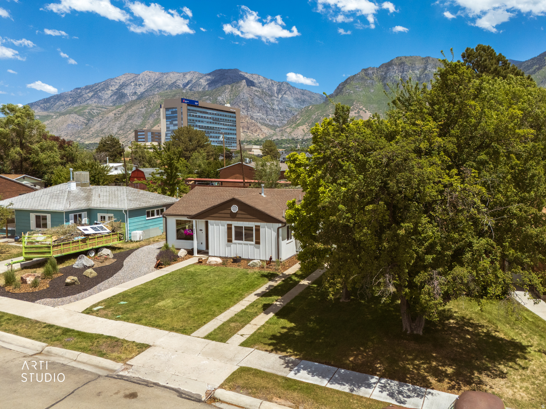 RIVERSIDE - Residential