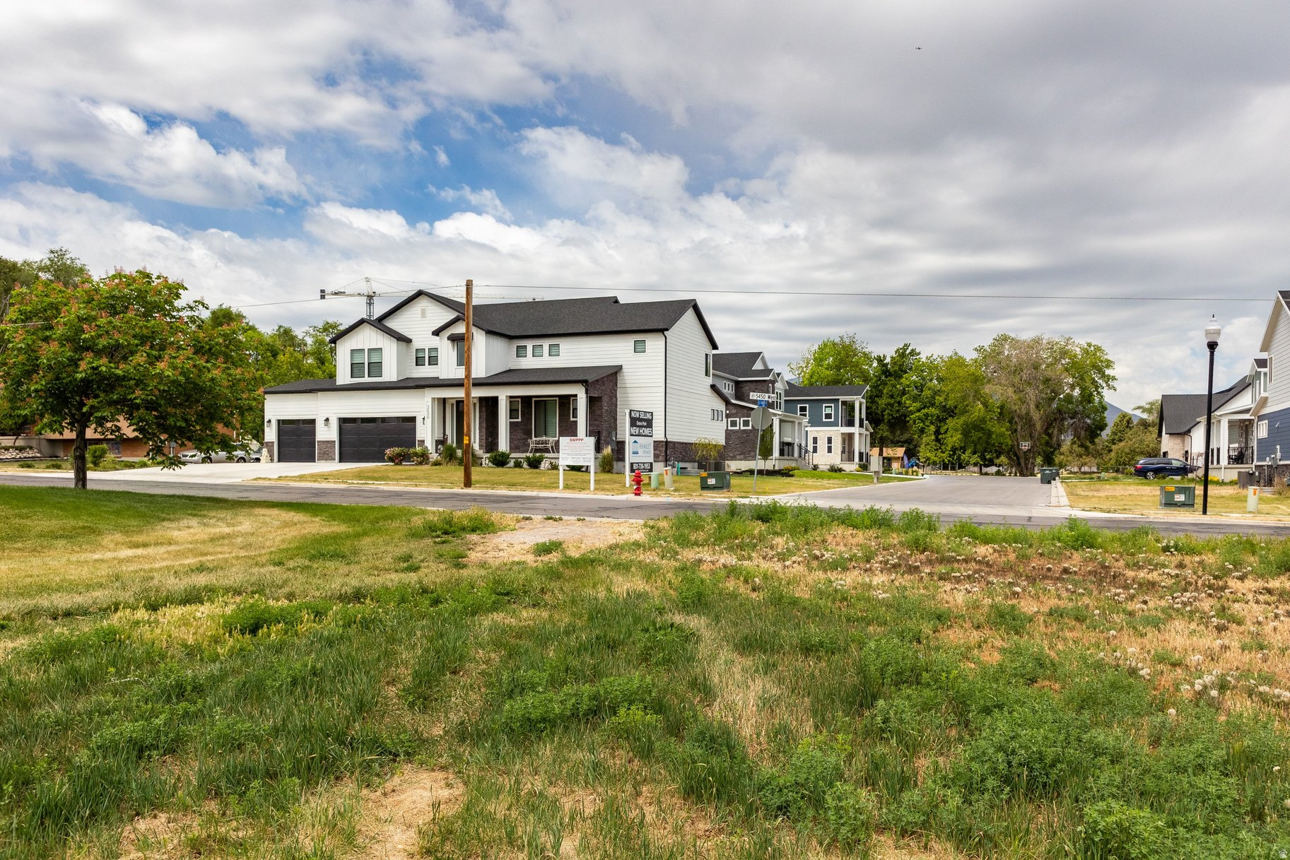 GORDON ESTATES - Land