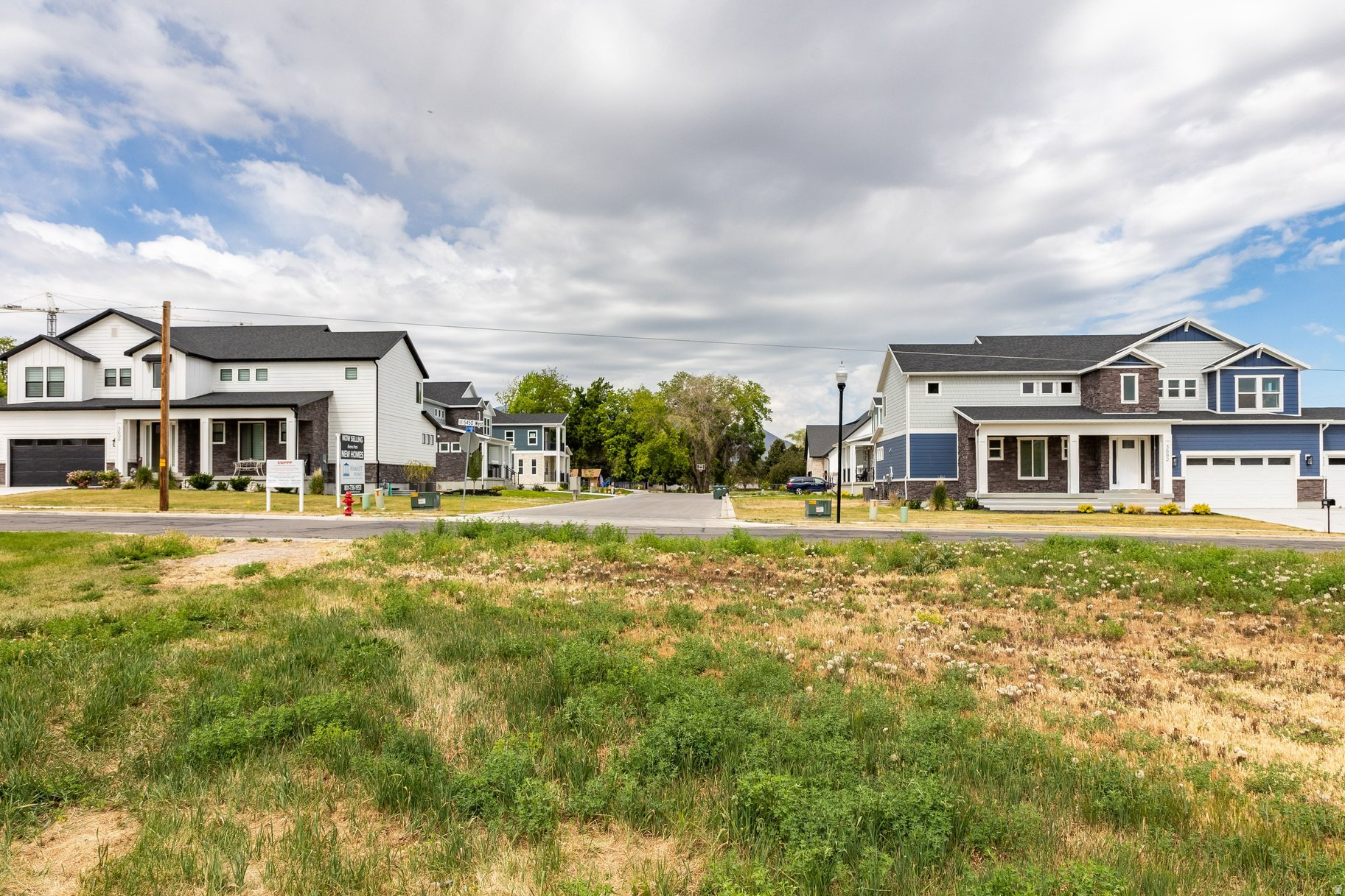 GORDON ESTATES - Land