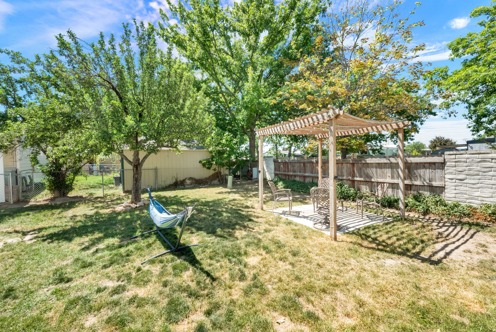MAJESTIC OAKS - Residential