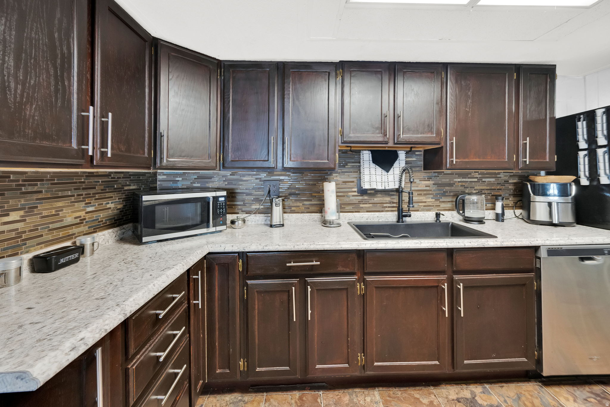 MAJESTIC OAKS - Residential