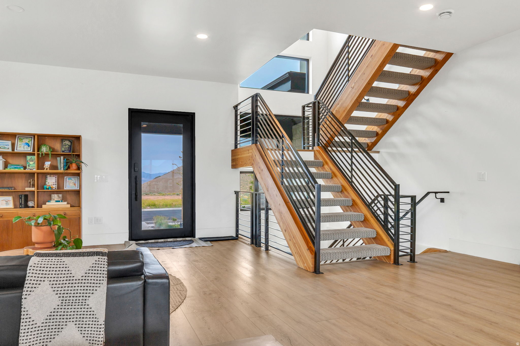 SEASONS ESTATES - Residential