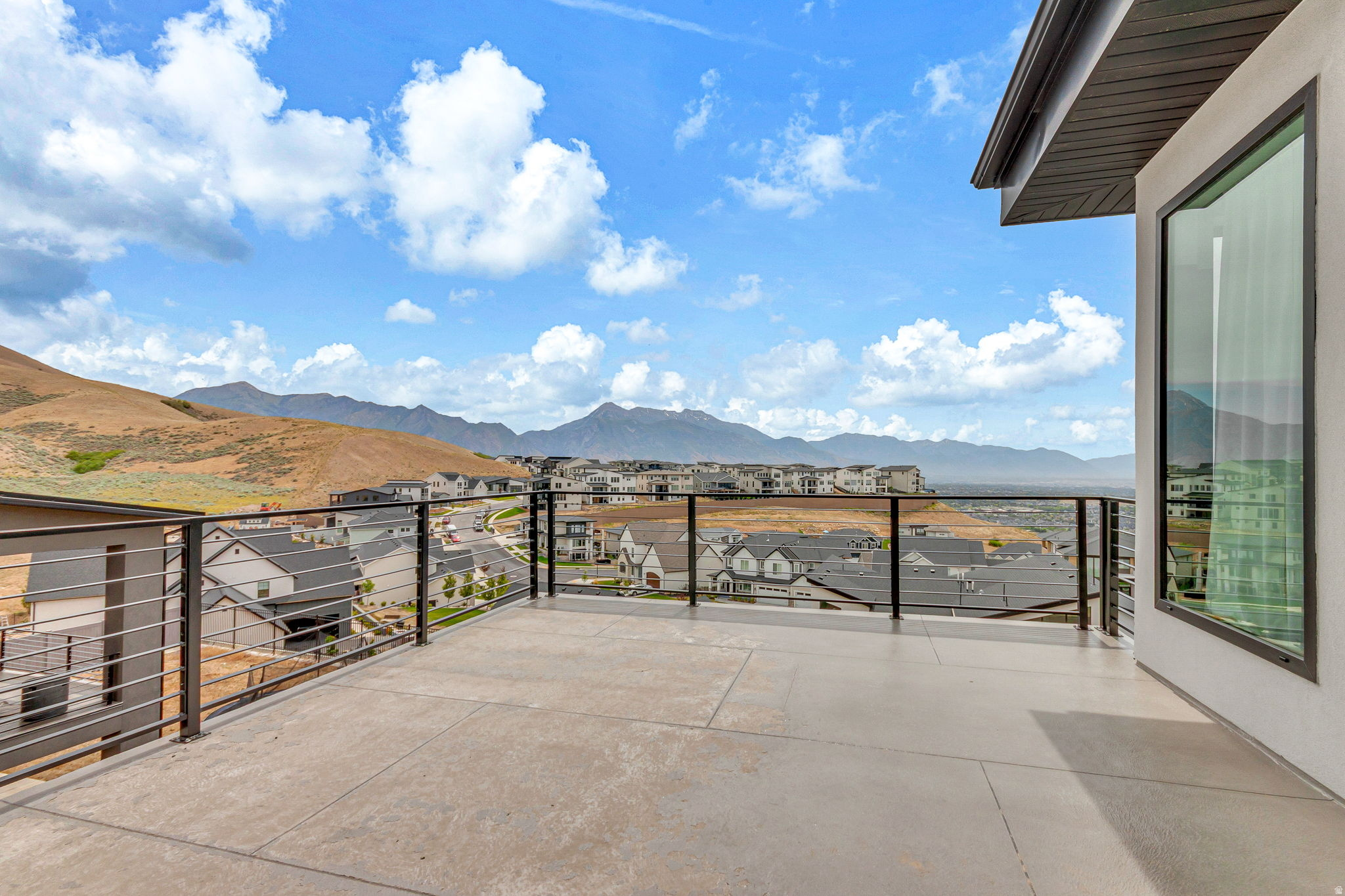 SEASONS ESTATES - Residential