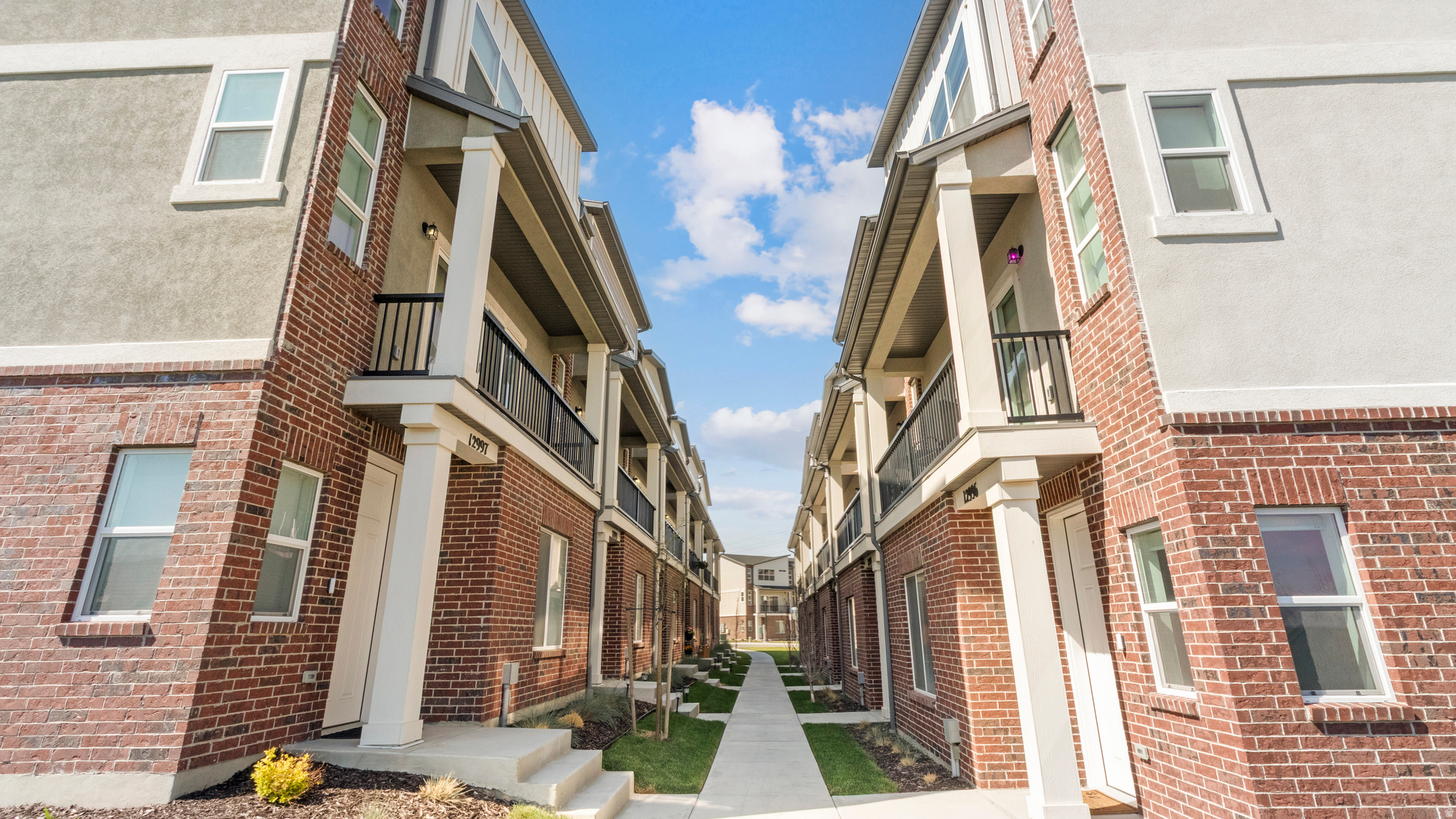 PARKSIDE - Residential Lease