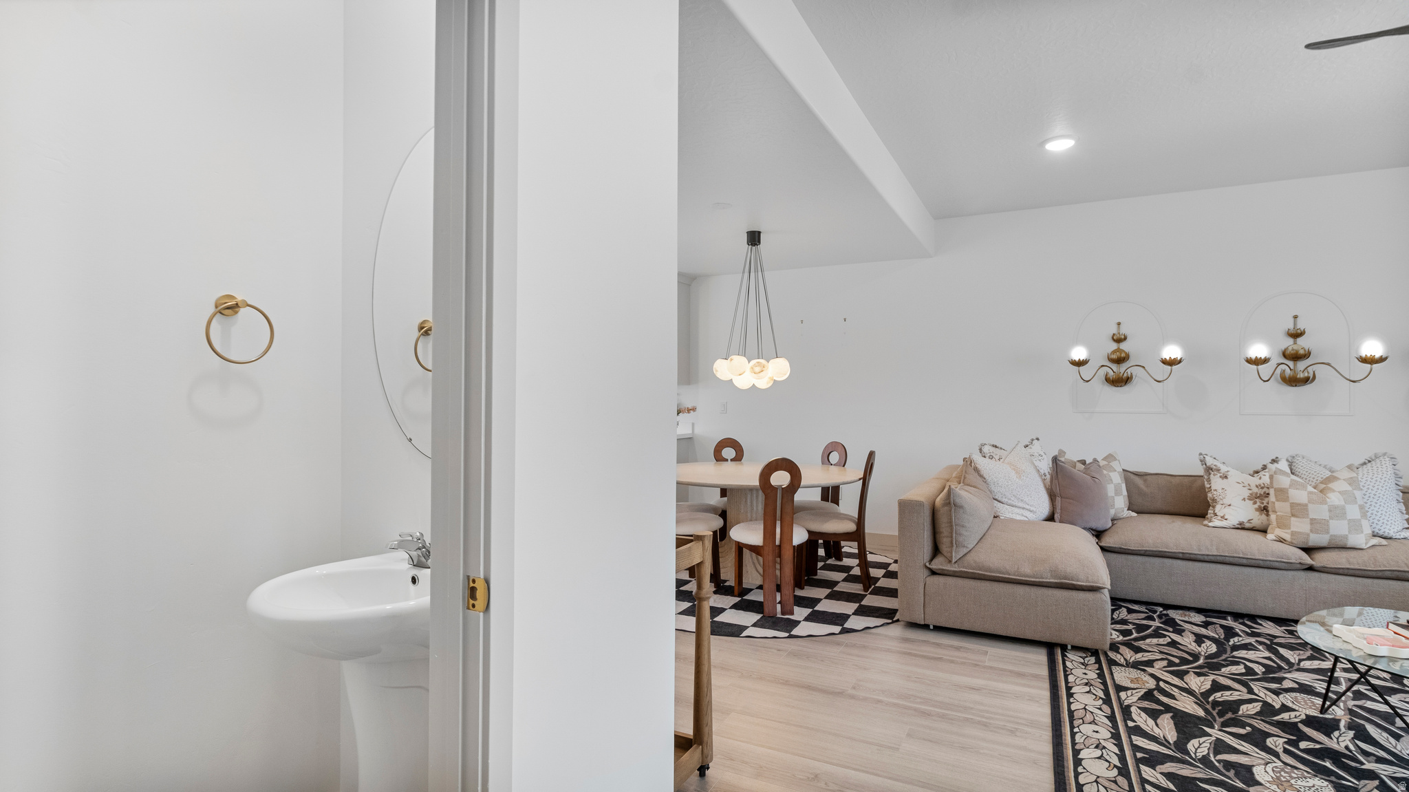 PARKSIDE - Residential Lease