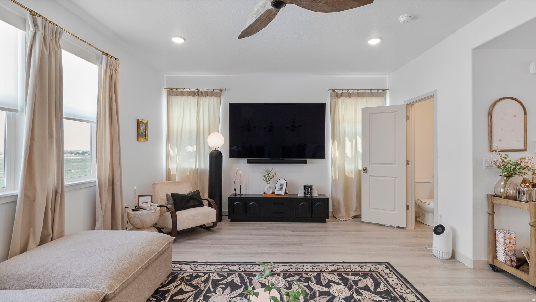 PARKSIDE - Residential Lease