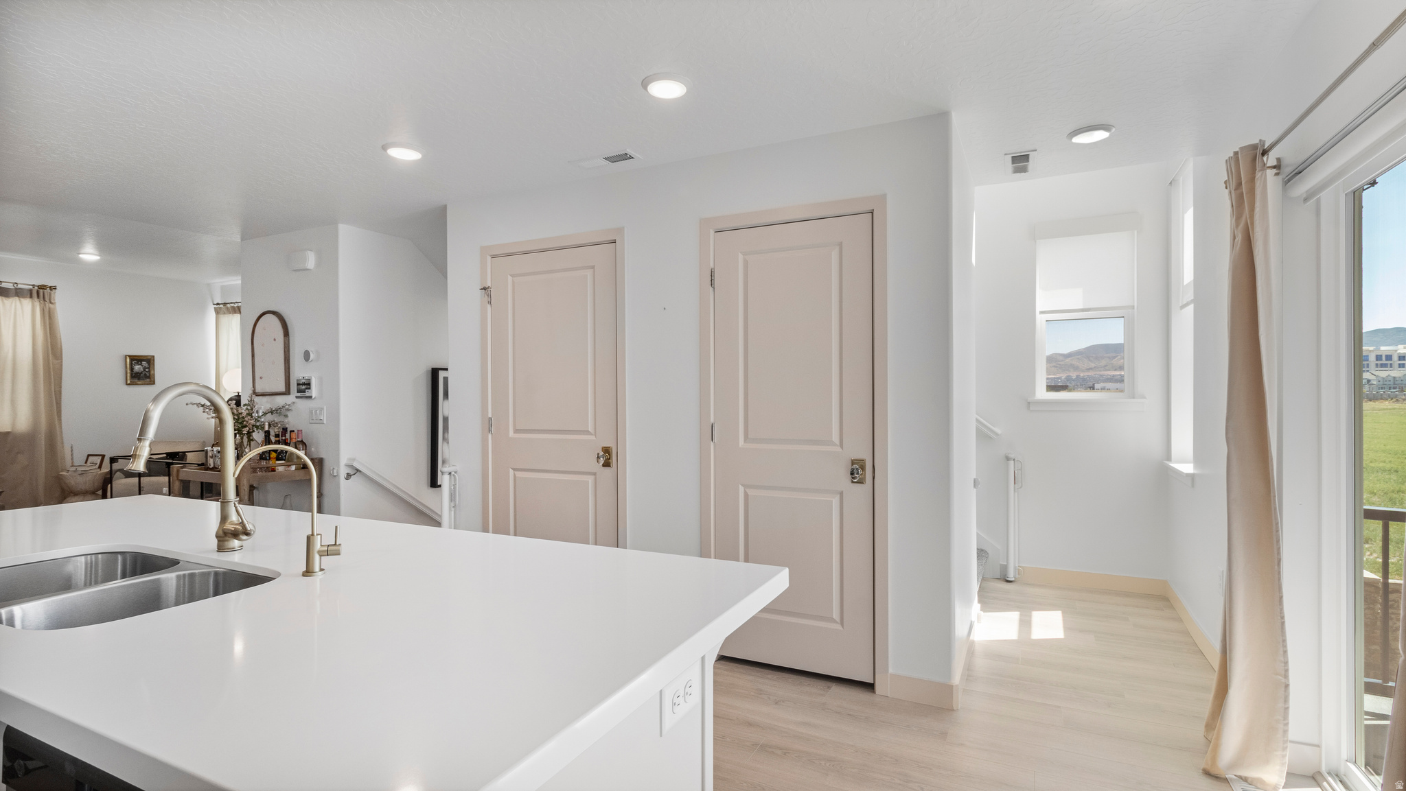 PARKSIDE - Residential Lease