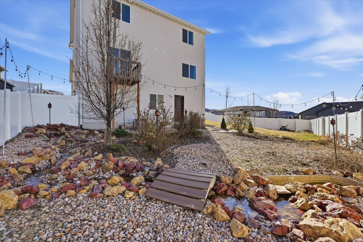 HORIZON VIEW FARMS - Residential