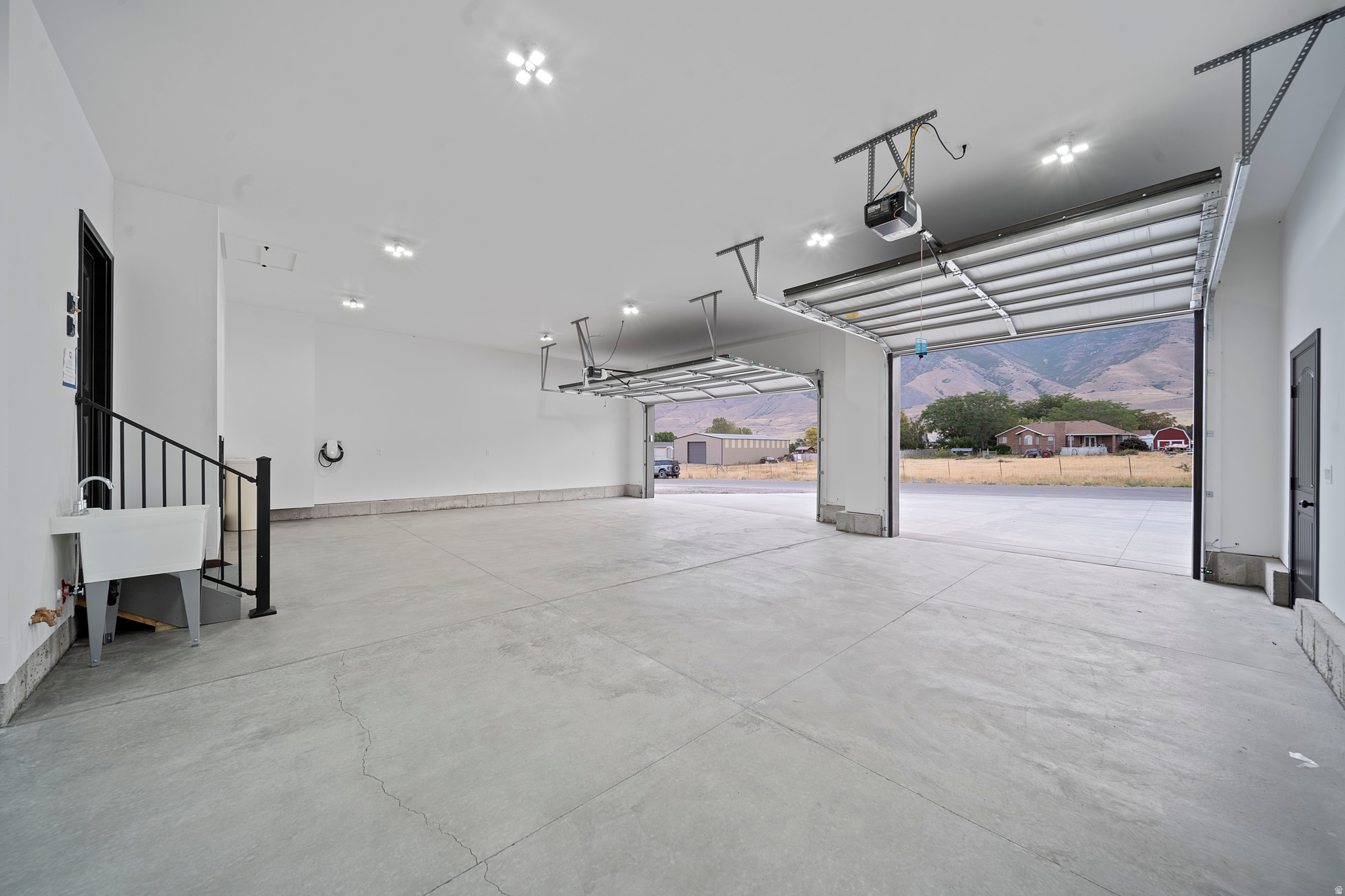 HERITAGE FARMS - Residential