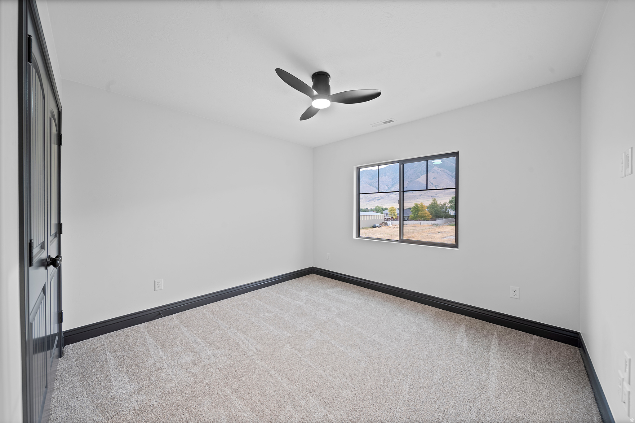HERITAGE FARMS - Residential