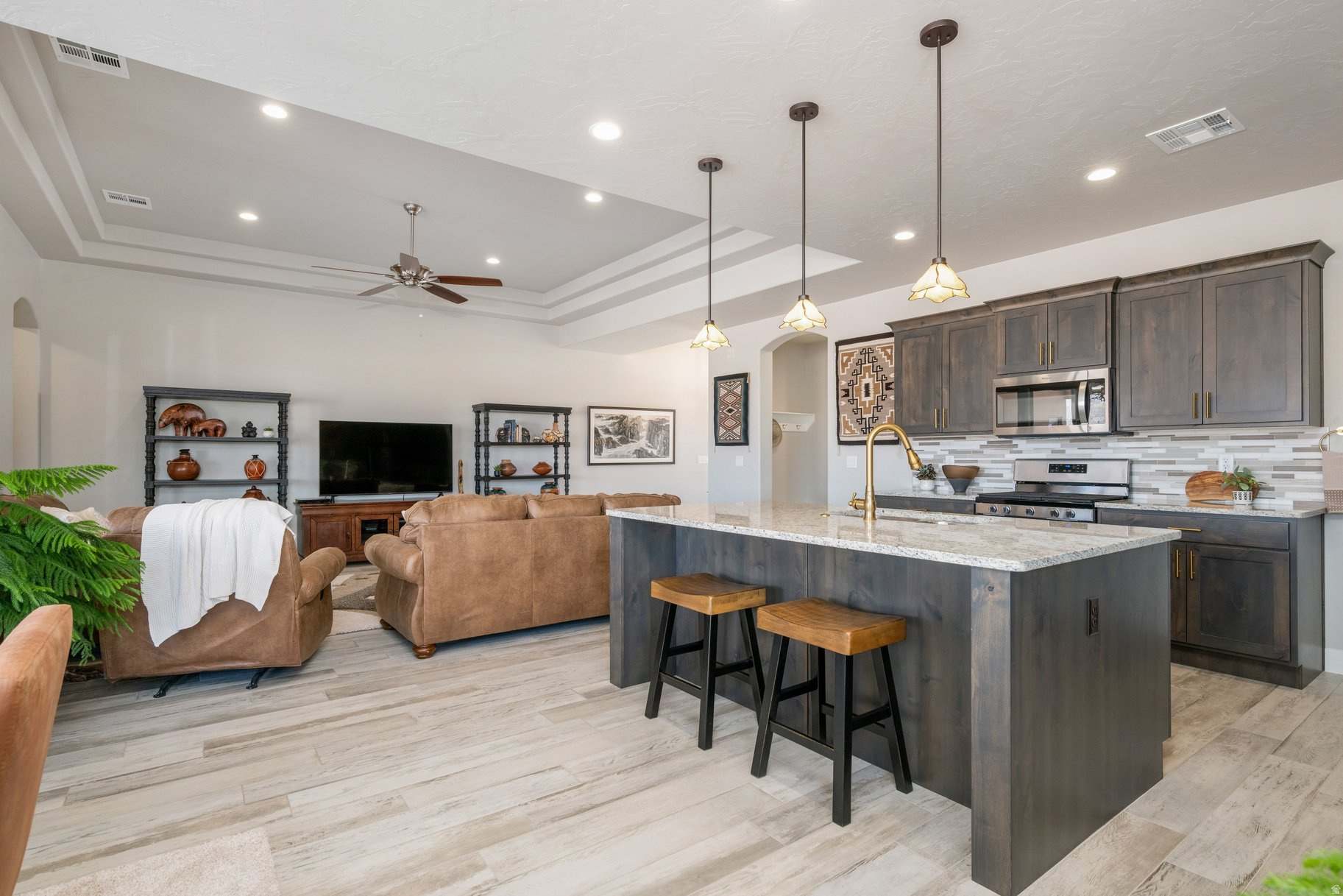 SCENIC POINTE SUBDIV - Residential