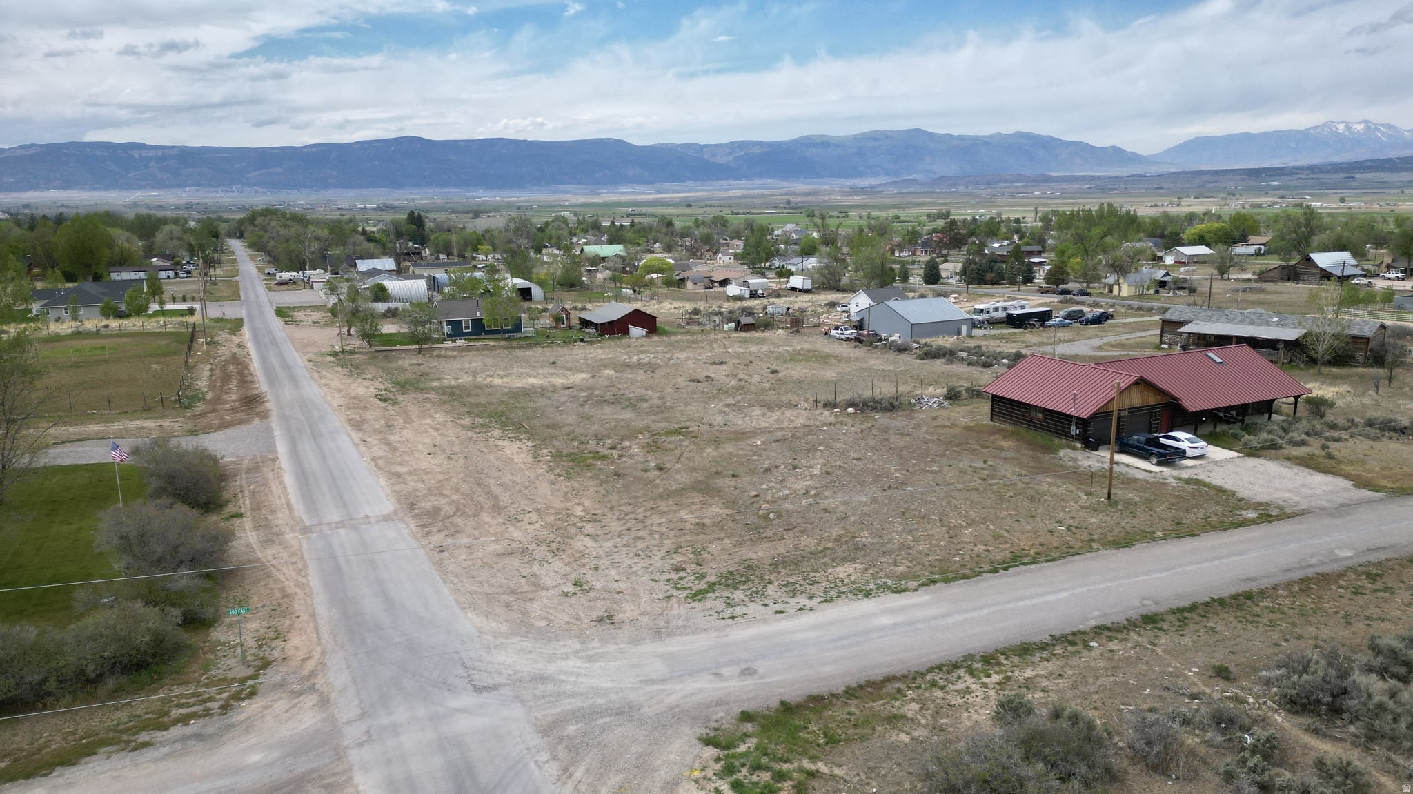 INTERMOUNTAIN SANPETE COUNTY - Land
