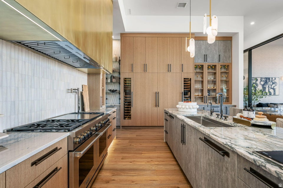 STONE CLIFF 18 AMD & EXT - Residential