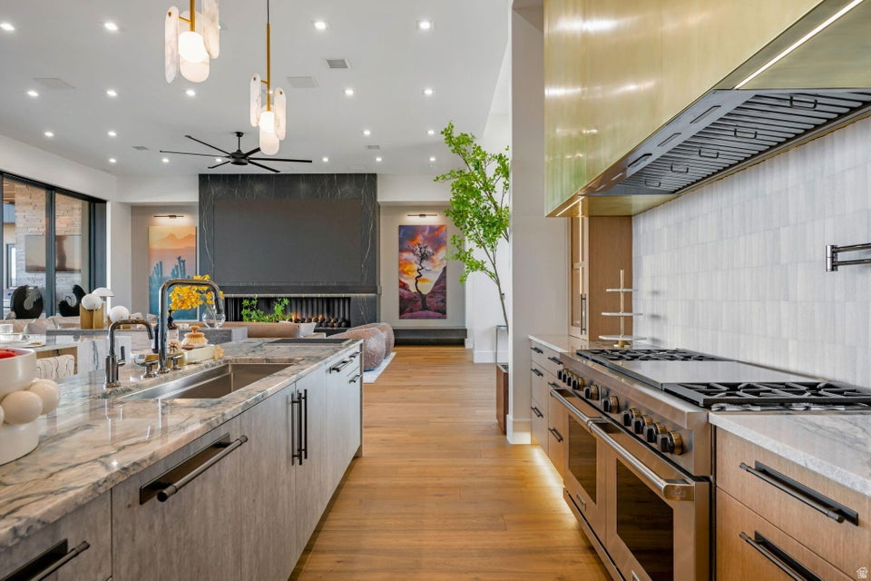 STONE CLIFF 18 AMD & EXT - Residential