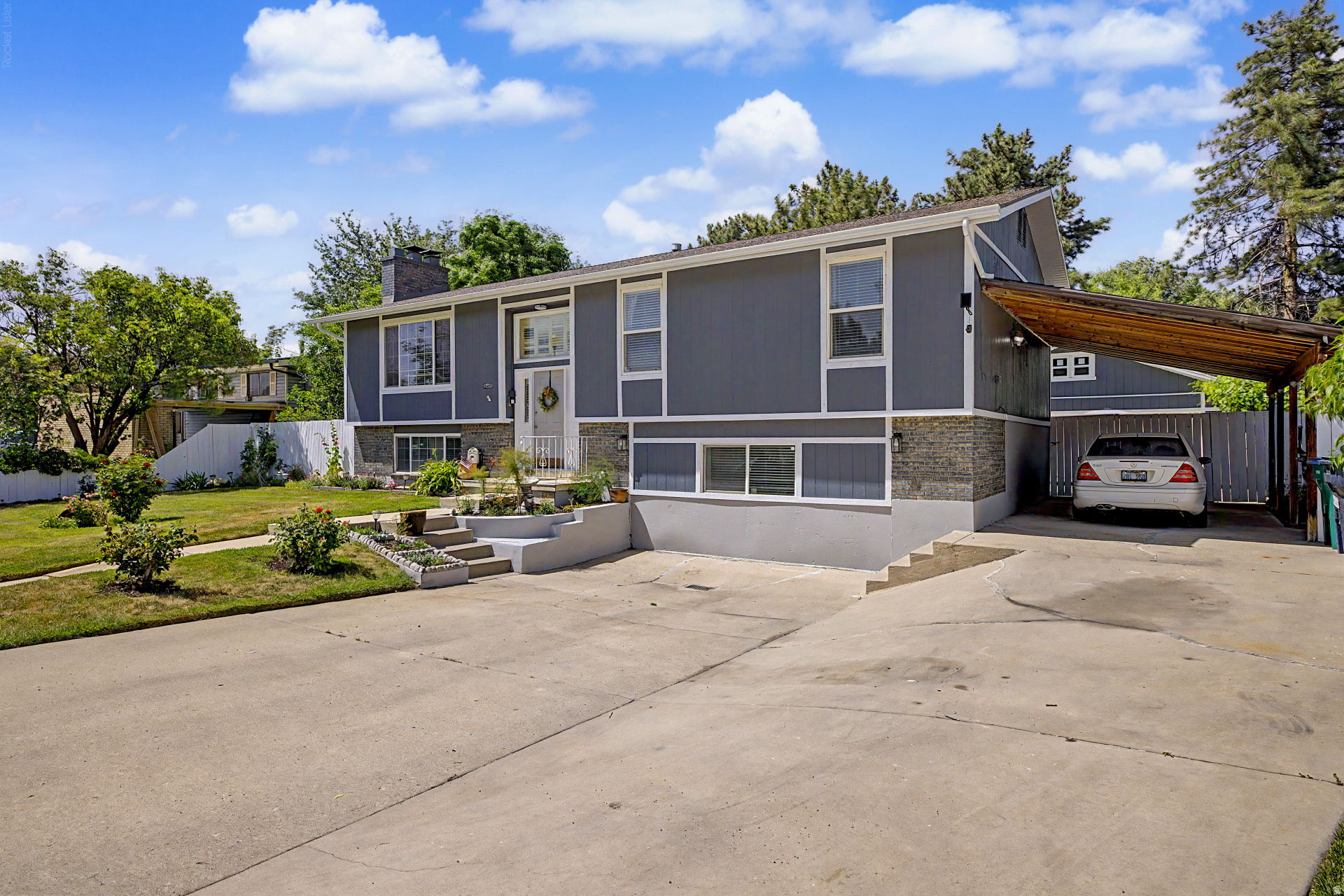 PONDEROSA PARK - Residential