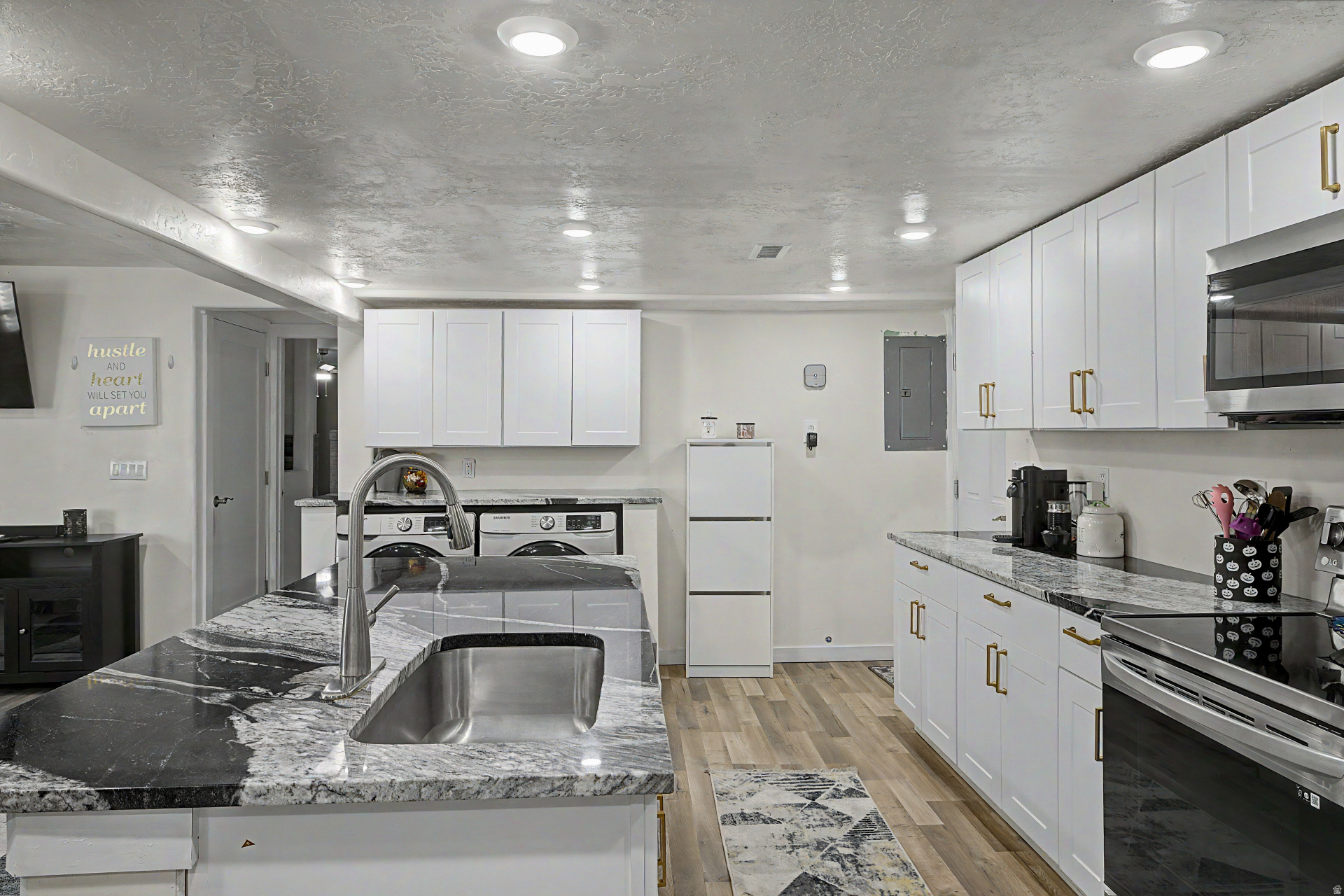 PONDEROSA PARK - Residential