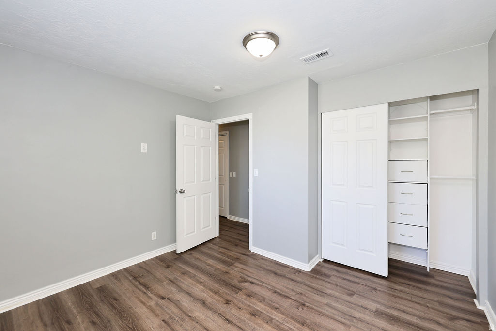 EDGEWATER - Residential