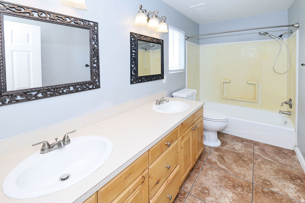 EDGEWATER - Residential