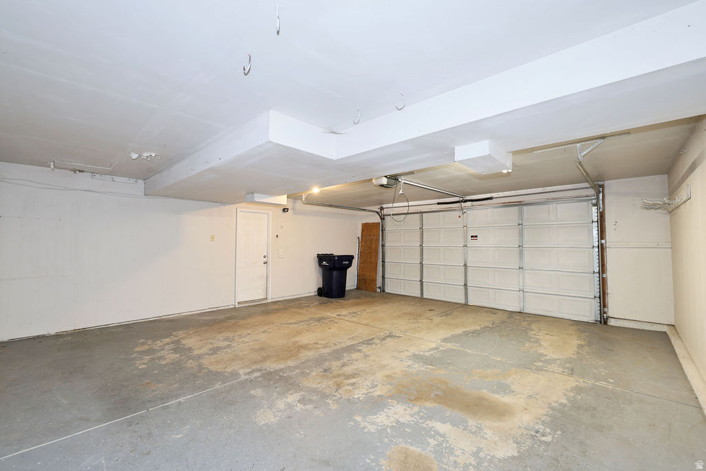 EDGEWATER - Residential