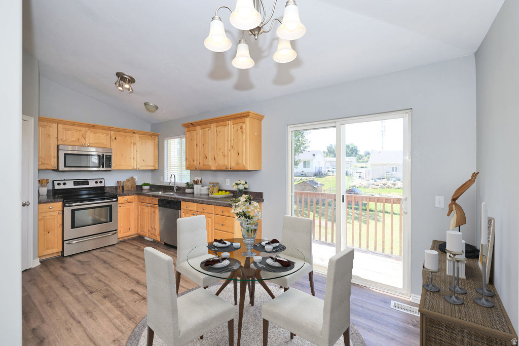 EDGEWATER - Residential