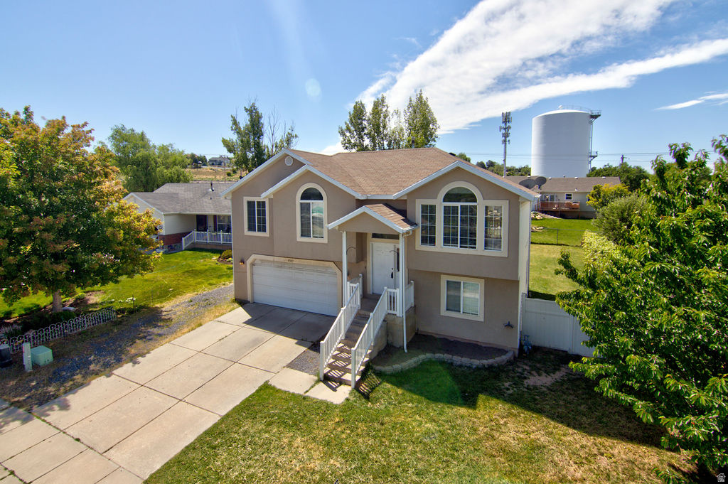 EDGEWATER - Residential