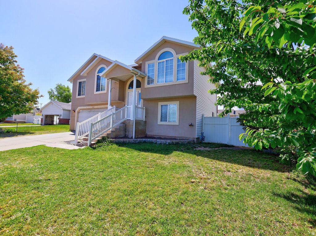 EDGEWATER - Residential
