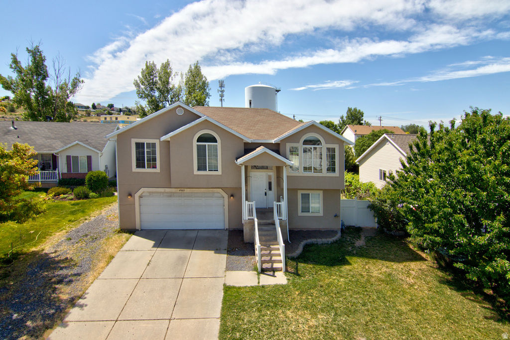 EDGEWATER - Residential
