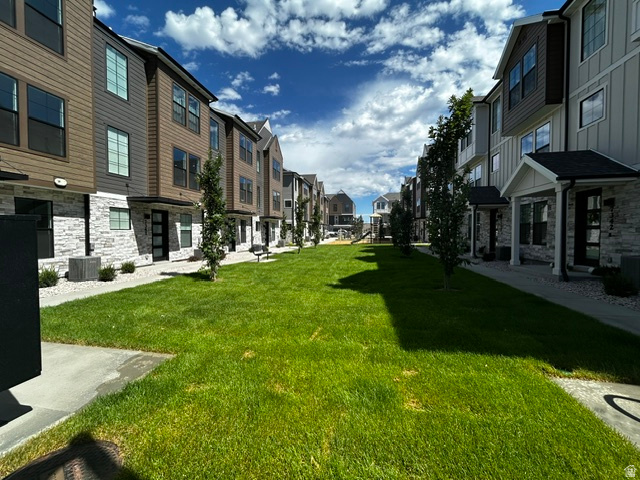 COTTAGES AT UNION MEADOWS - Residential