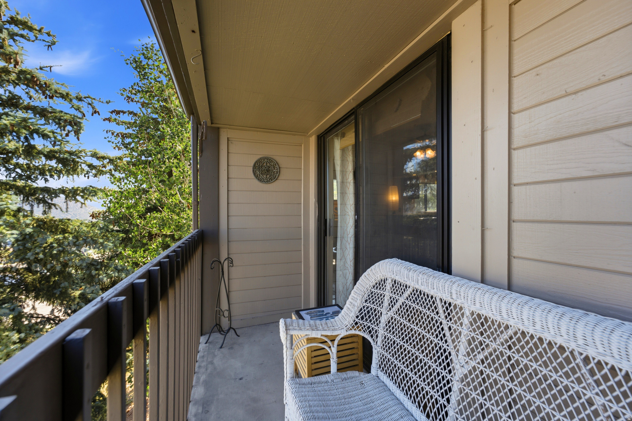 FIRESIDE CONDOMINIUMS - Residential Lease