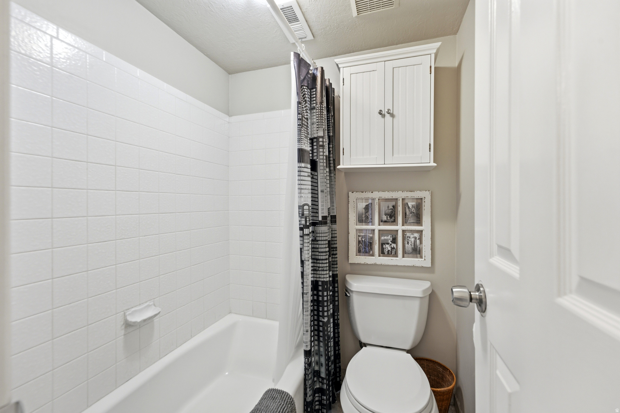 FIRESIDE CONDOMINIUMS - Residential Lease