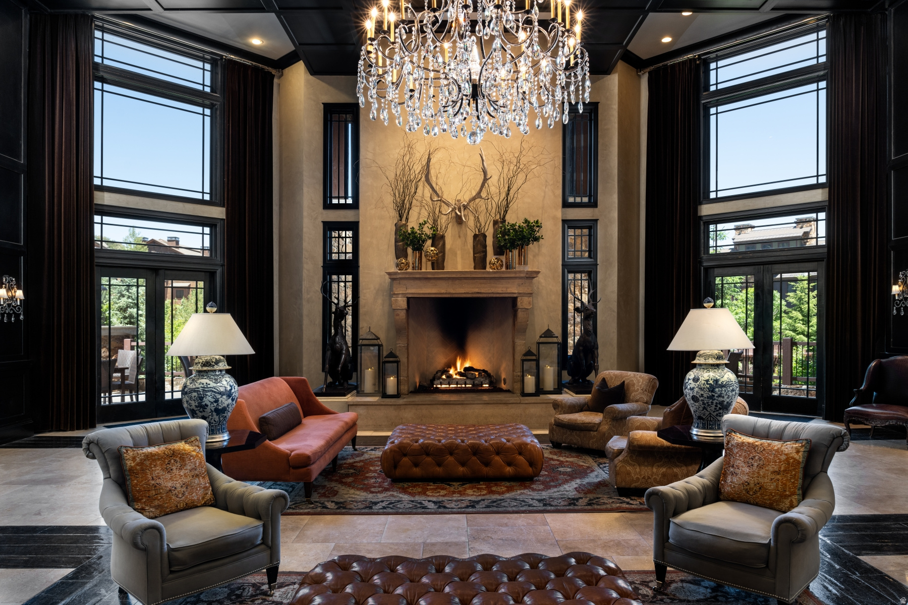DAKOTA MOUNTAIN LODGE - Residential
