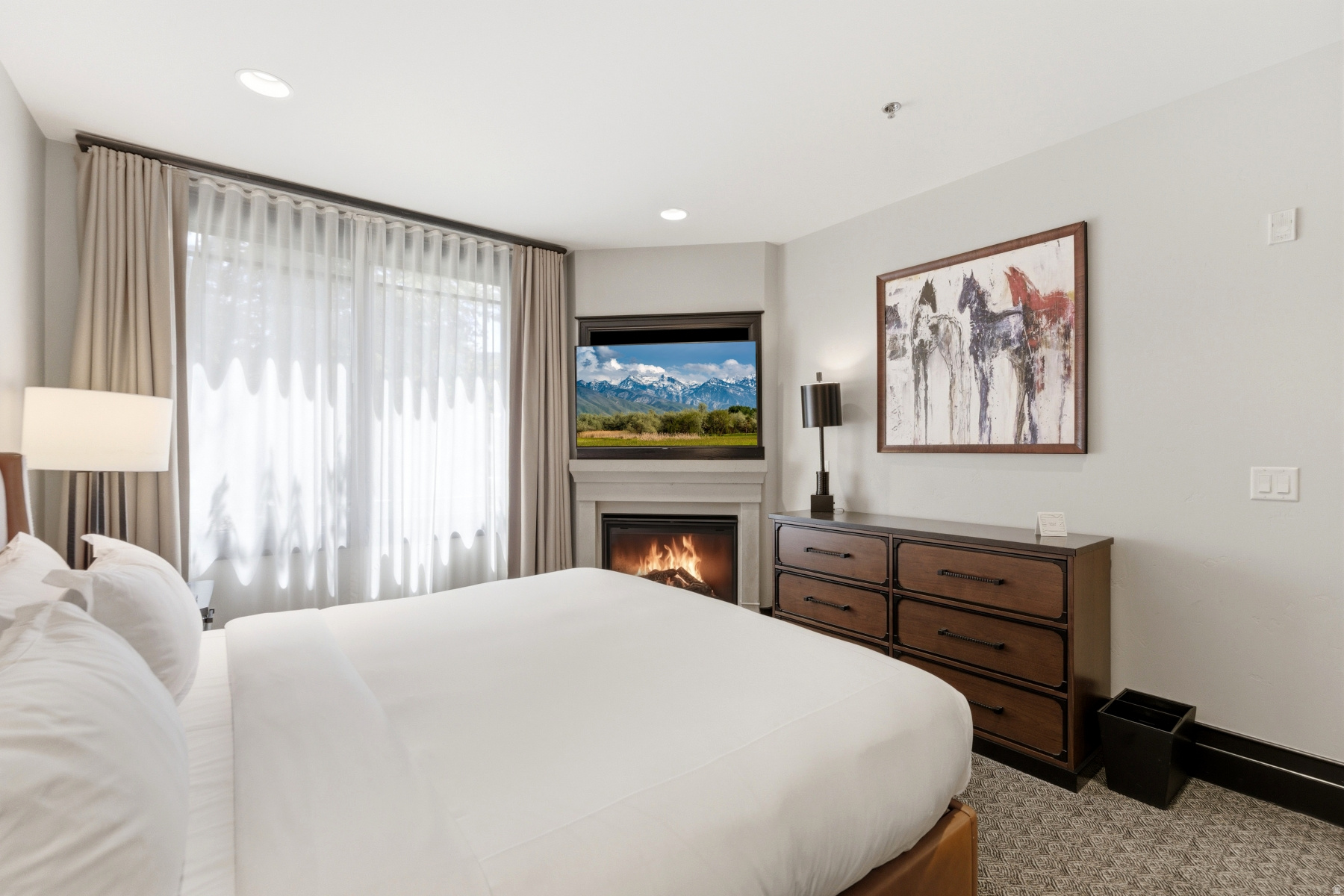 DAKOTA MOUNTAIN LODGE - Residential