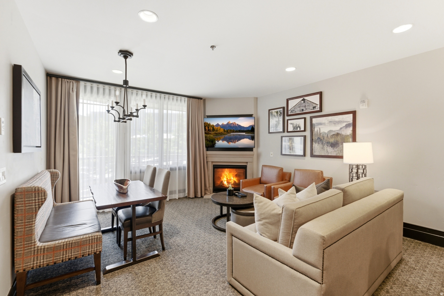 DAKOTA MOUNTAIN LODGE - Residential