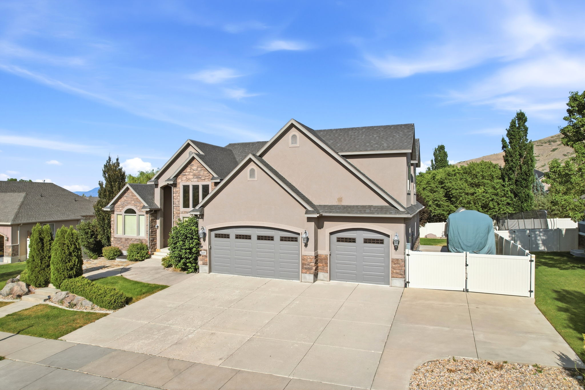COVE AT HERRIMAN SPRING - Residential