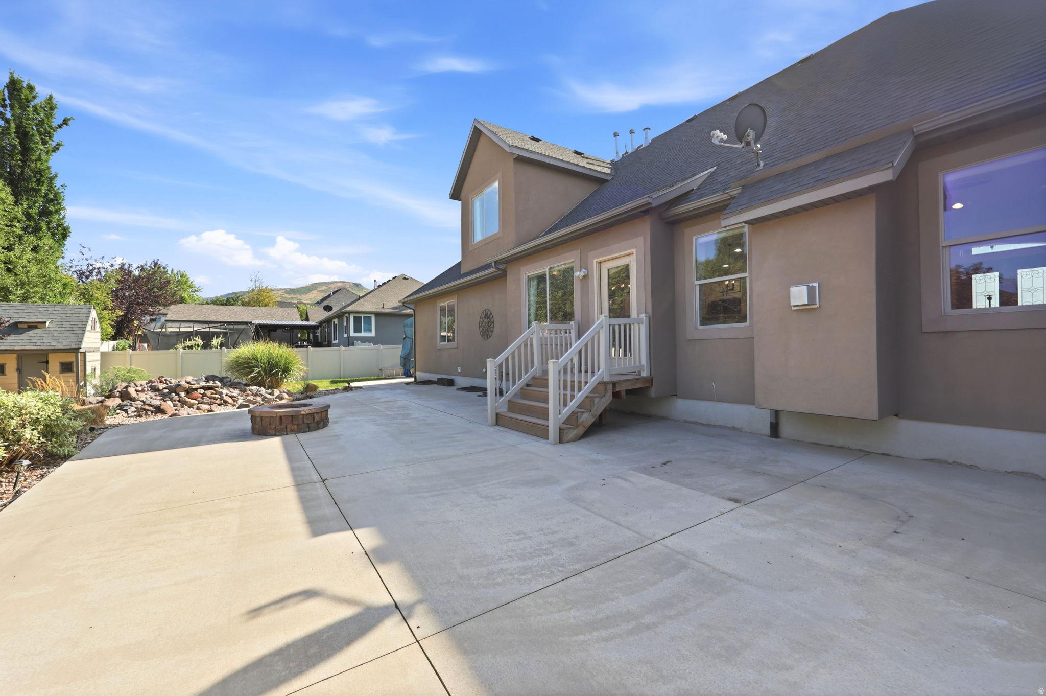 COVE AT HERRIMAN SPRING - Residential