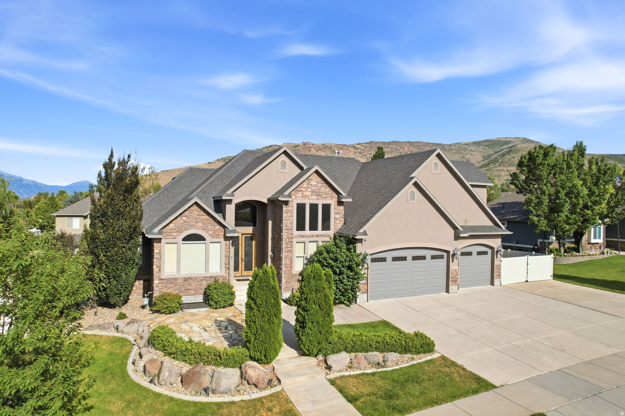 COVE AT HERRIMAN SPRING - Residential